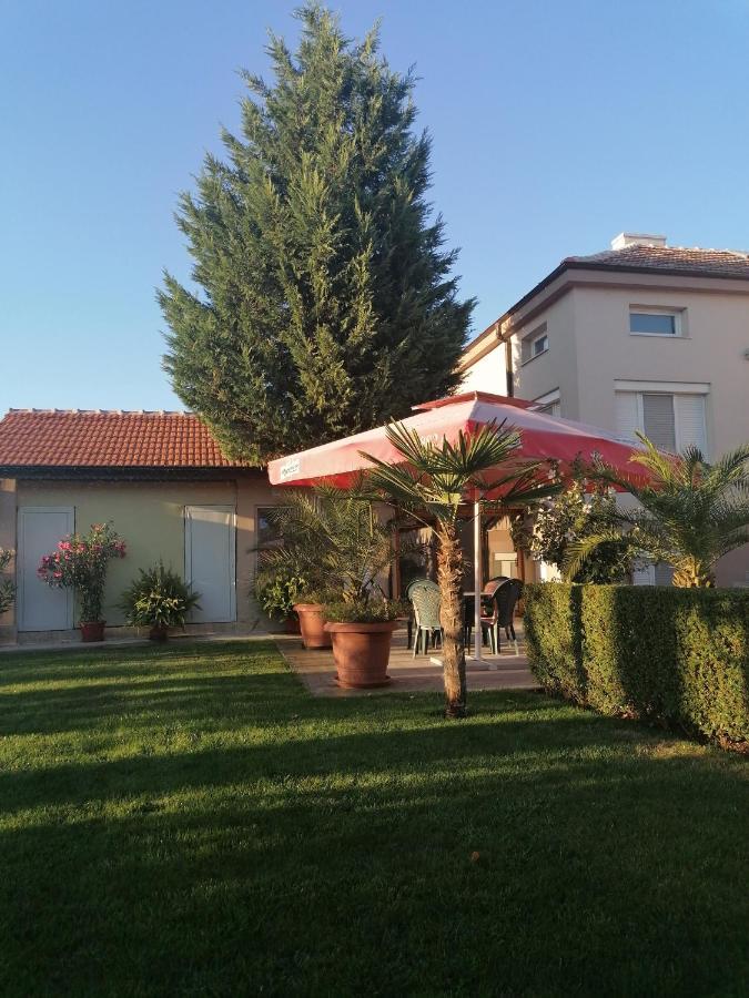 Villa Ros Guest House Svilengrad Exteriér fotografie
