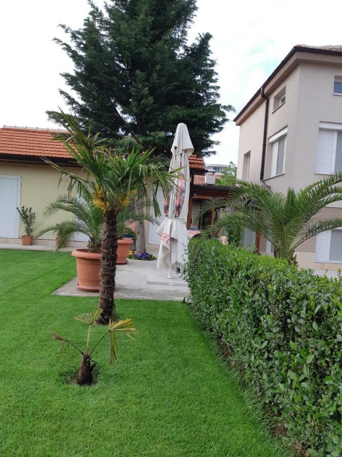 Villa Ros Guest House Svilengrad Exteriér fotografie